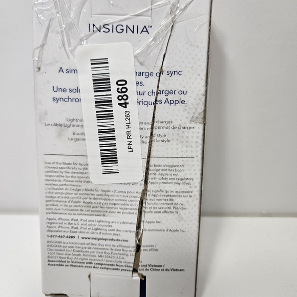 Insignia Apple MFi Certified 0.3m (1 ft.) Braided Lightning to USB-A Cable - Picture 2 of 2